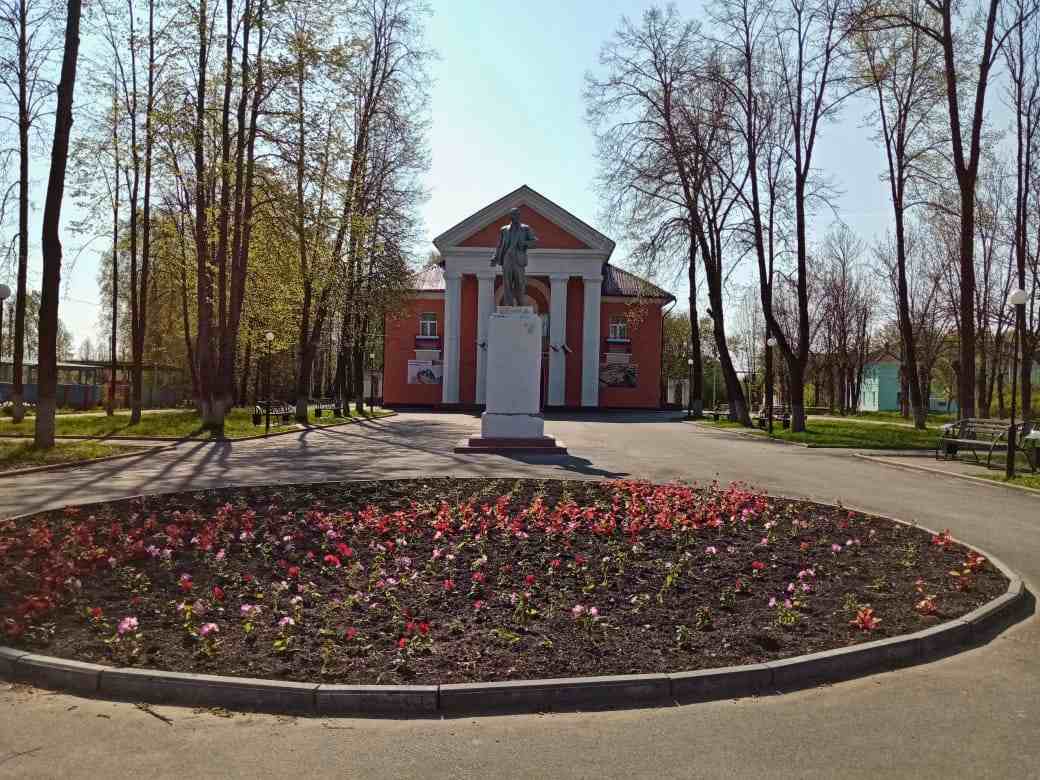 В Новолеушинском сельском поселении завершились работы по озеленению.